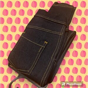 blue denim jeggings with back pockets. Brand New, size - S